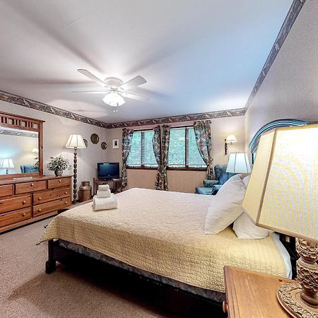 Big Boulder Lake Townhome 레이크하모니 외부 사진
